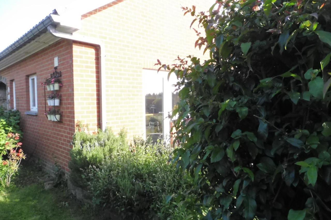 La Lustinoise Bed & Breakfast Exterior photo